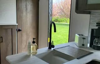 FULLY STOCKED!!2022 Forest River RV Wildwood XLite