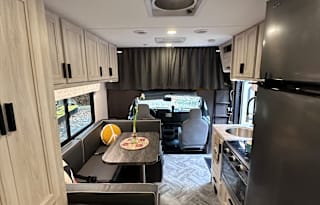 2023 Sunseeker 2350SLE Ford RV