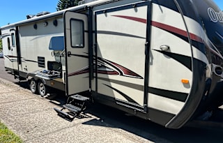 The Ward's Toy Hauler