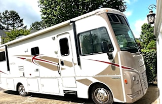 2017 Winnebago Vista 31KE
