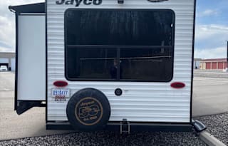 Clean 2019 Jayco 265RLS