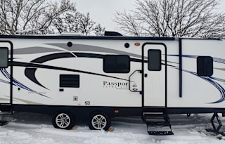 KeystonePassport2810BH Grand Touring-Pet friendly!