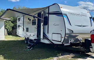 2022 Coachmen RV Freedom Express Select 29SE