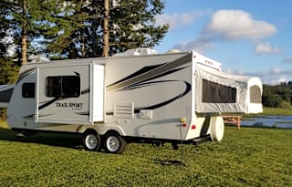 Cook's Cozy Camper