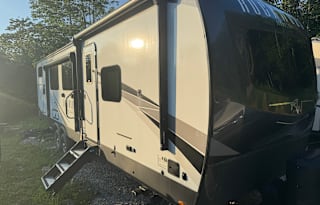 Pull behind, 5th wheel comfort.