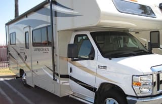 2019 Coachmen RV Leprechaun 25ft