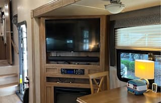 Your Home Away From Home!  River Rockwood