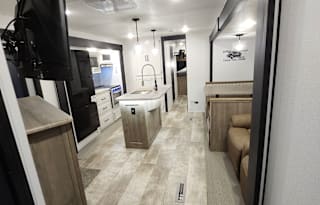 Summer is Here. Kid Approved 3 ACs, 2 Bathrooms!!!