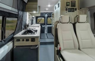 2022 Winnebago Solis PX59