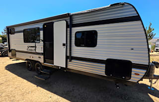 Super Sick OFF GRID trailer BUILT FOR DRY CAMPING!