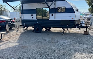 Cozy 4 Couples NEW 2023 Wolf Pup (Delivery Only )