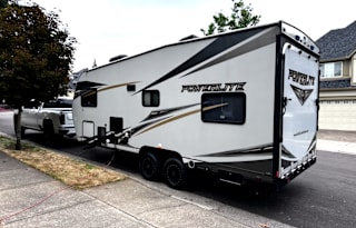 2021 Genesis Supreme Powerlite 1915LE