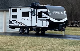 2023 Grand Design Imagine XLS 21BHE  Newer/Upscale
