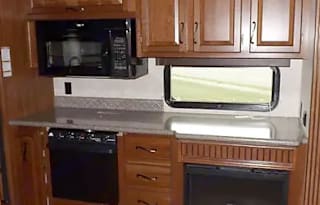 2015 Keystone RV Montana MBGA572