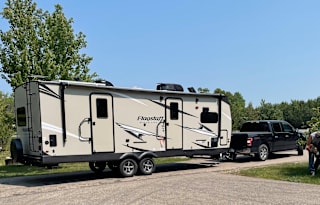 2021 Super lite ; accommodating;  dog friendly.