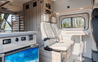 Polaris - 2023 Winnebago Solis 59P