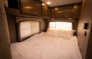 2019 Thor Motor Coach Chateau 22E