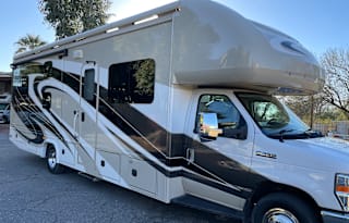 2017 Fleetwood RV Jamboree 30D