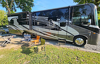 2022 Entegra Coach Vision XL 36A (Bunkhouse Model)