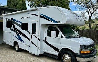2024 Thor Motor Coach Chateau AKA "Beefy Becky"