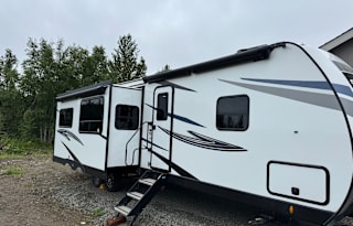 2024 32ft Travel Trailer
