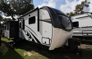 2022 Venture SportTrek HAL685