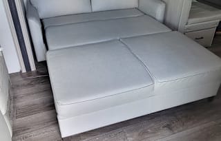 Spacious Family & Pet Friendly RV Rental