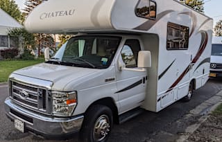 2015 Thor Motor Coach Chateau 22E