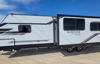 Private Bunkhouse and Master with En Suite