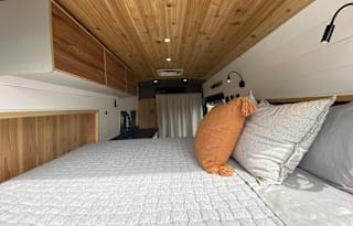 Cloud 9 Glampervan hosted by Clay's Outpost
