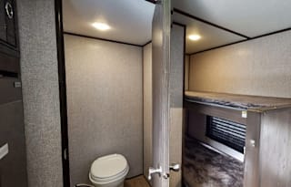 2022 Dutchmen RV Coleman Lantern LT Series 17B