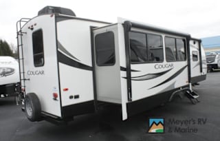 2021 Keystone RV Cougar “pet friendly”