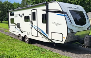 2023 Coachmen RV Freedom Express Ultra Lite 257BHS