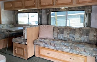 2004 Coachmen RV Freedom Express 31SE