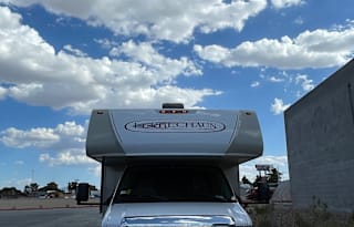 Flor the Wanderer: 2018 Coachmen RV Leprechaun