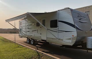Up to 10 Family Fun... 2012 CrossRoads Zinger