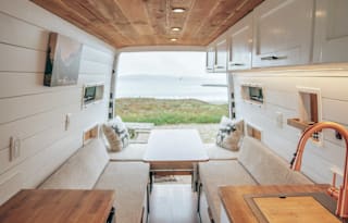 Scenic Vans' "The Mammoth" - Unlimited Mileage (3)