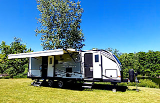 [[GORGEOUS]] 2021 Jayco White Hawk 27RB; Sleeps 6
