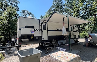 Cozy Up, Camp Out – pet-friendly 7 sleeper!