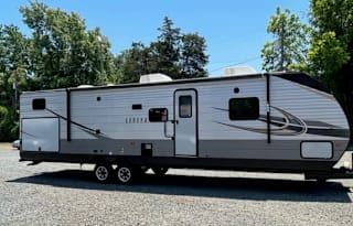 38" Aurora 2