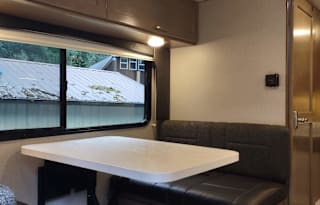 2020 Adventurer Adventurer 901SB