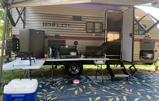 Pet Friendly Easy Tow Get-A-Way Pup!