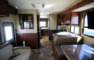 2017 Thor Motor Coach Freedom Elite 29FE