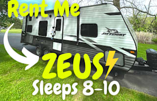 Zeus the 2022 Bunkhouse (Sleeps 8)