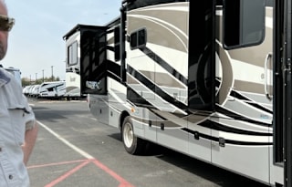 2015 Fleetwood RV Bounder 34T