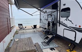 TV, Solar, Bunkbeds..