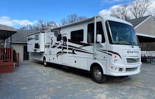 2009 Damon Challenger 376