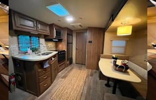 2016 Cruiser Fun Finder Xtreme Lite Travel Trailer