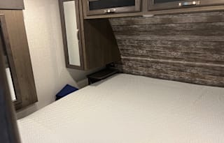 2022 Keystone RV Cougar Half-Ton 29RLSWE