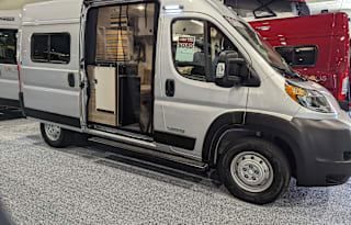 2022 Winnebago Solis 36A